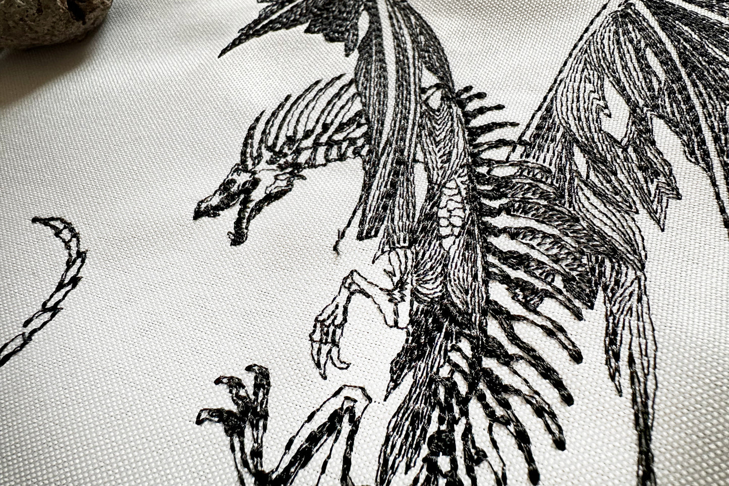 Gothic dragon machine embroidery design