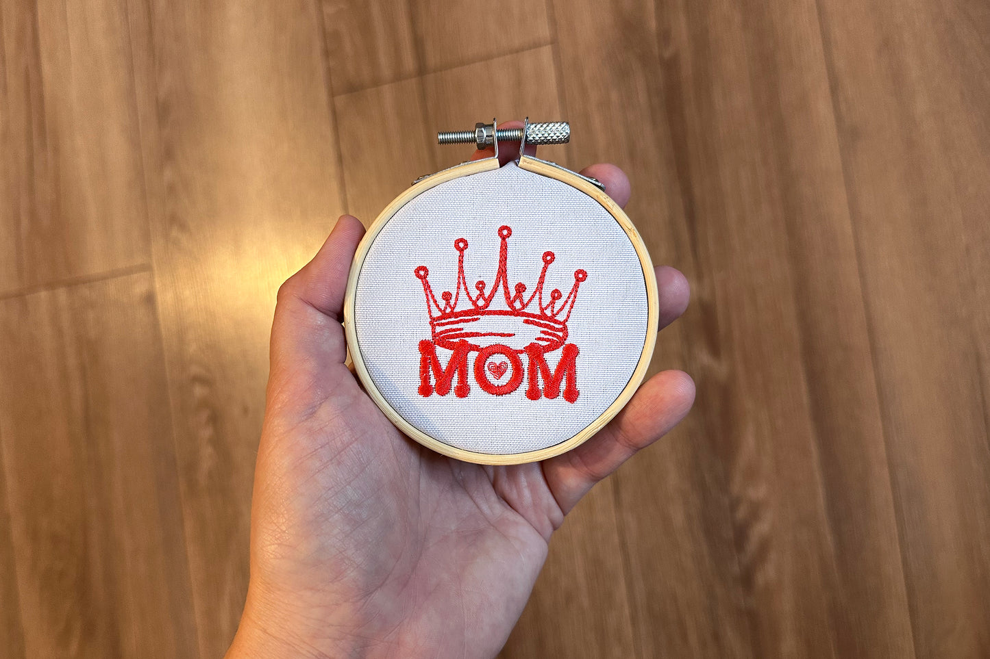 Queen MOM sign machine embroidery