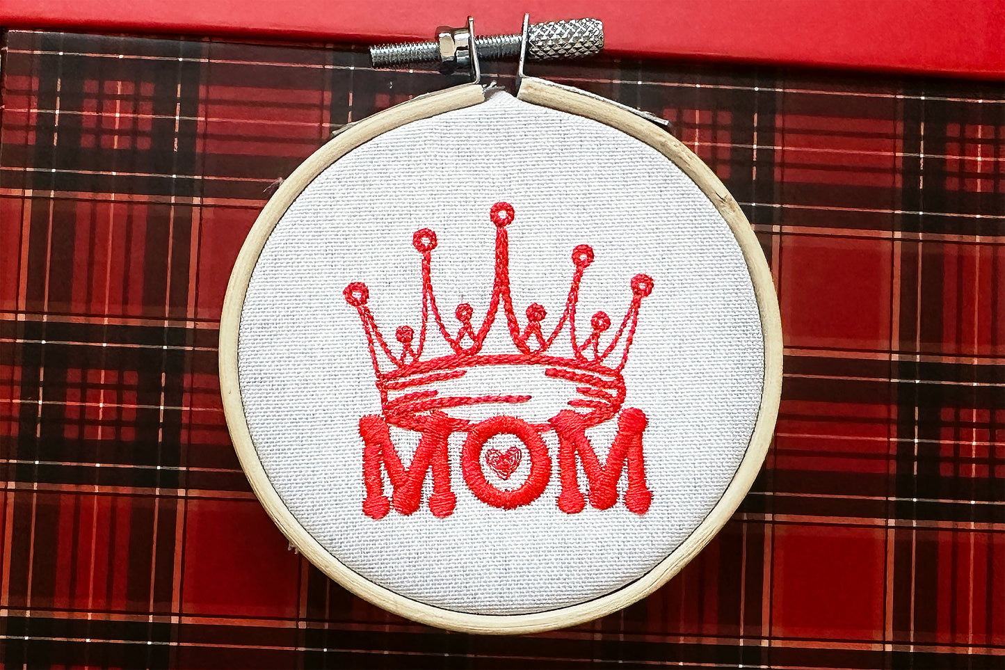 Queen MOM sign machine embroidery