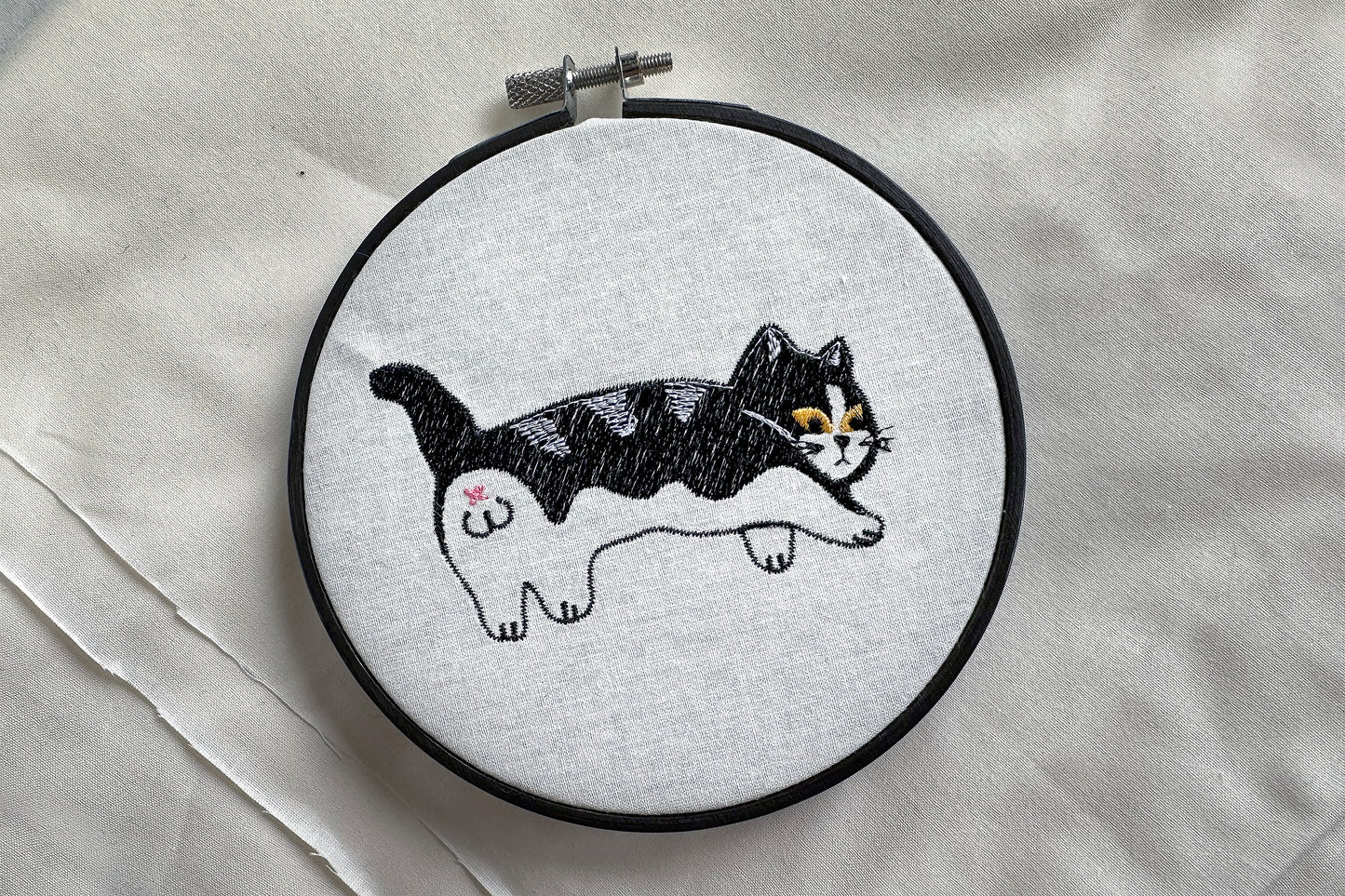 Fat cat machine embroidery design