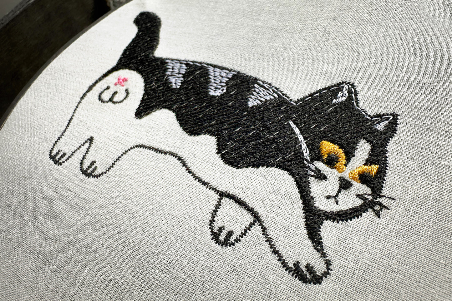 Fat cat machine embroidery design