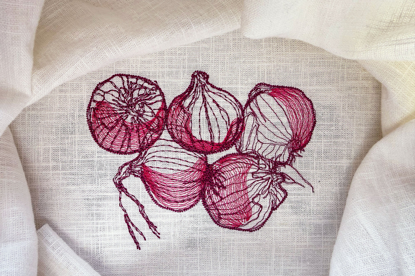 Onion Machine Embroidery Design – Minimal Kitchen Line Art