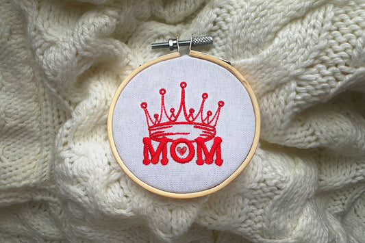 Queen MOM sign machine embroidery