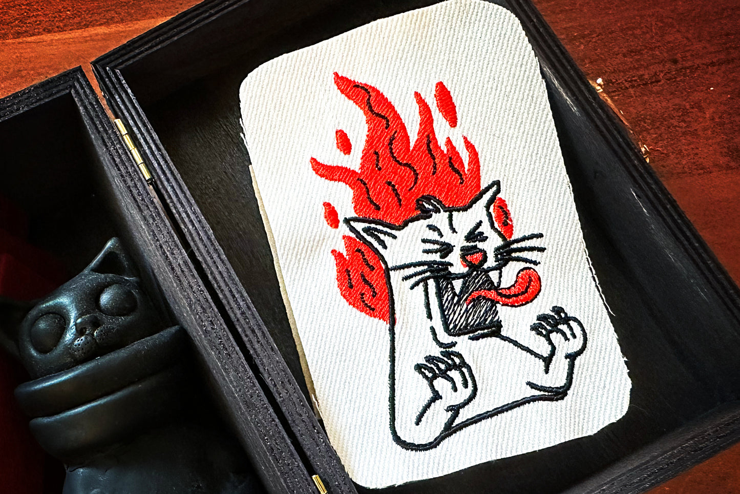 Screaming cat machine embroidery design, cat on fire
