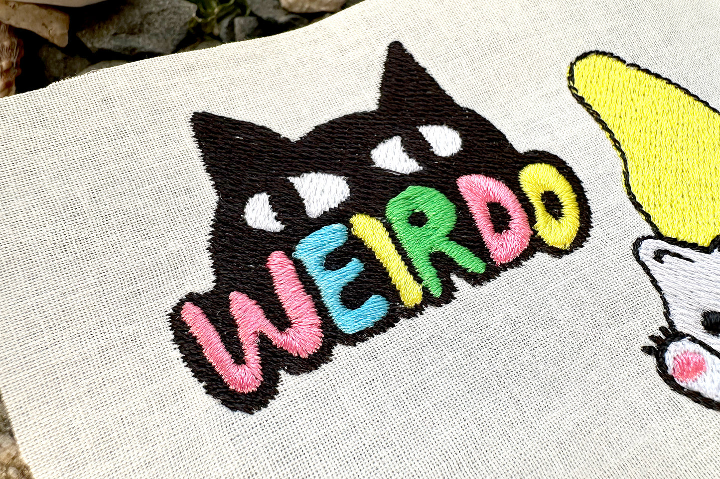 Weirdo cats machine embroidery design